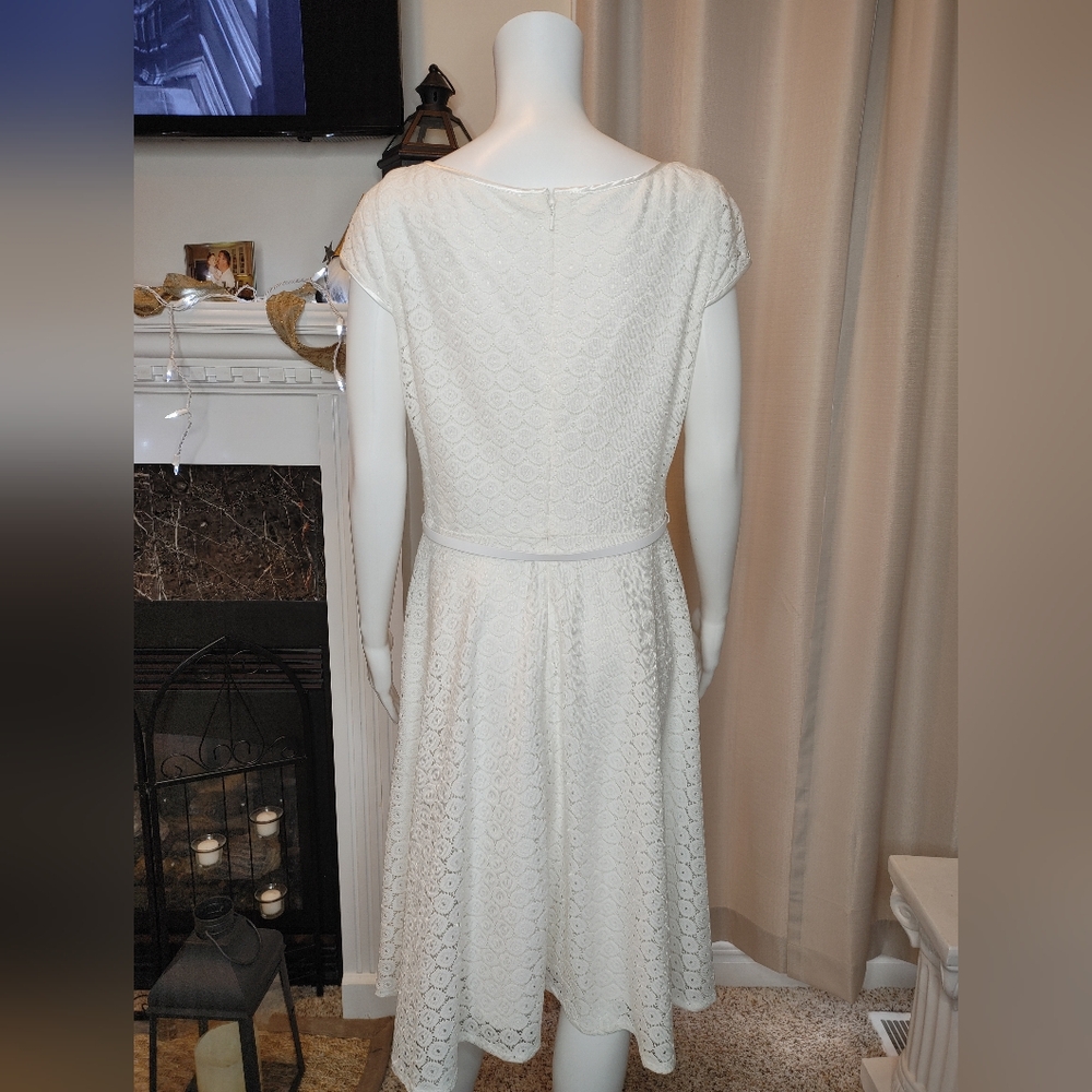 JONES STUDIO Belted Lace Fit & Flare Dress, Ivory 8 - Picture 5 of 9